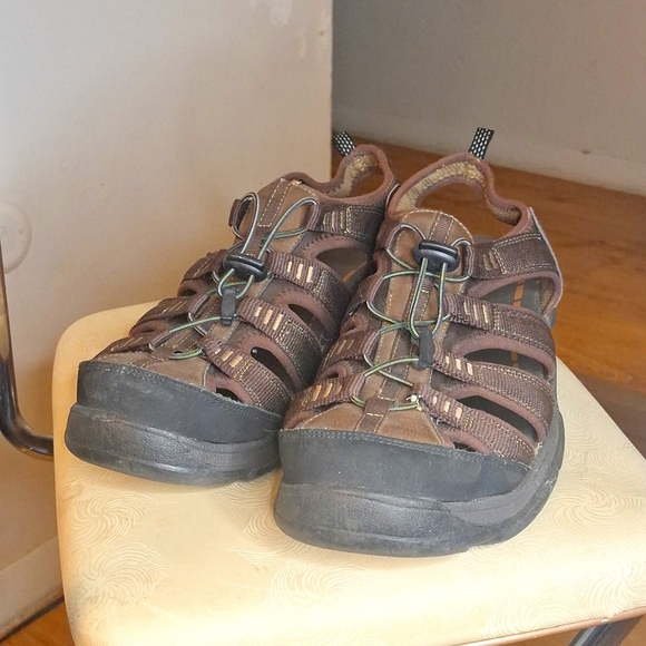 Men's Brown Docker's Sandals - Picture 3 of 8